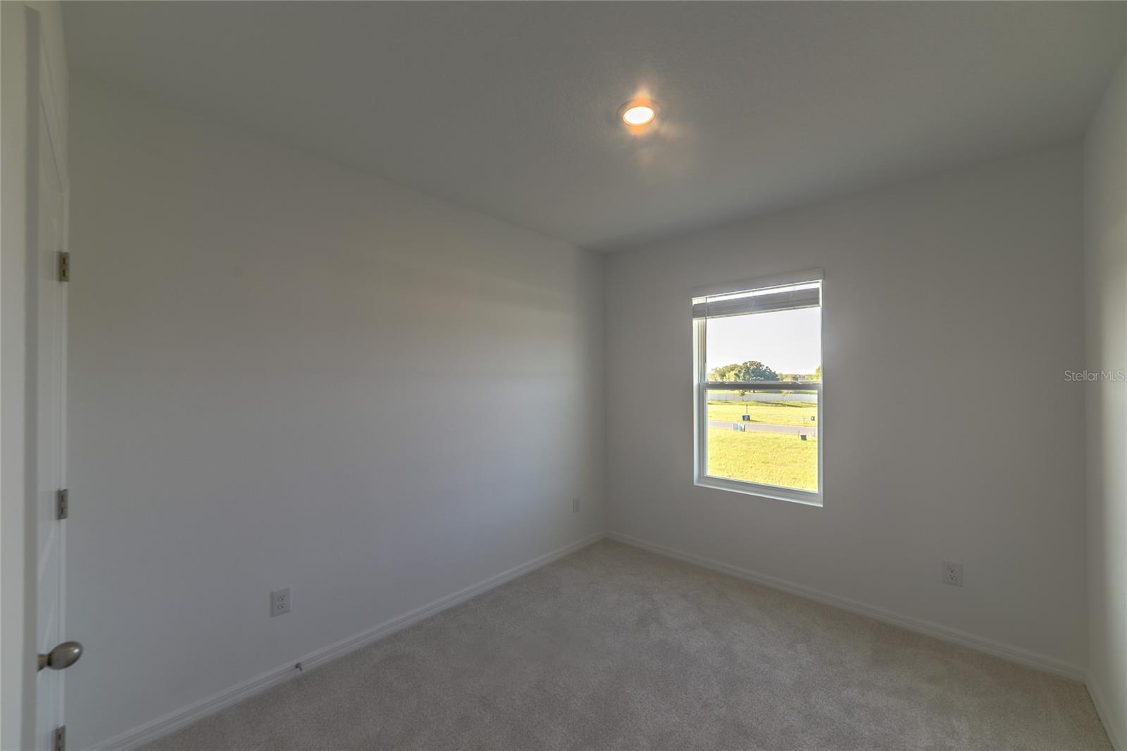 Image 24 of 45 For 17208 English Chestnut Way