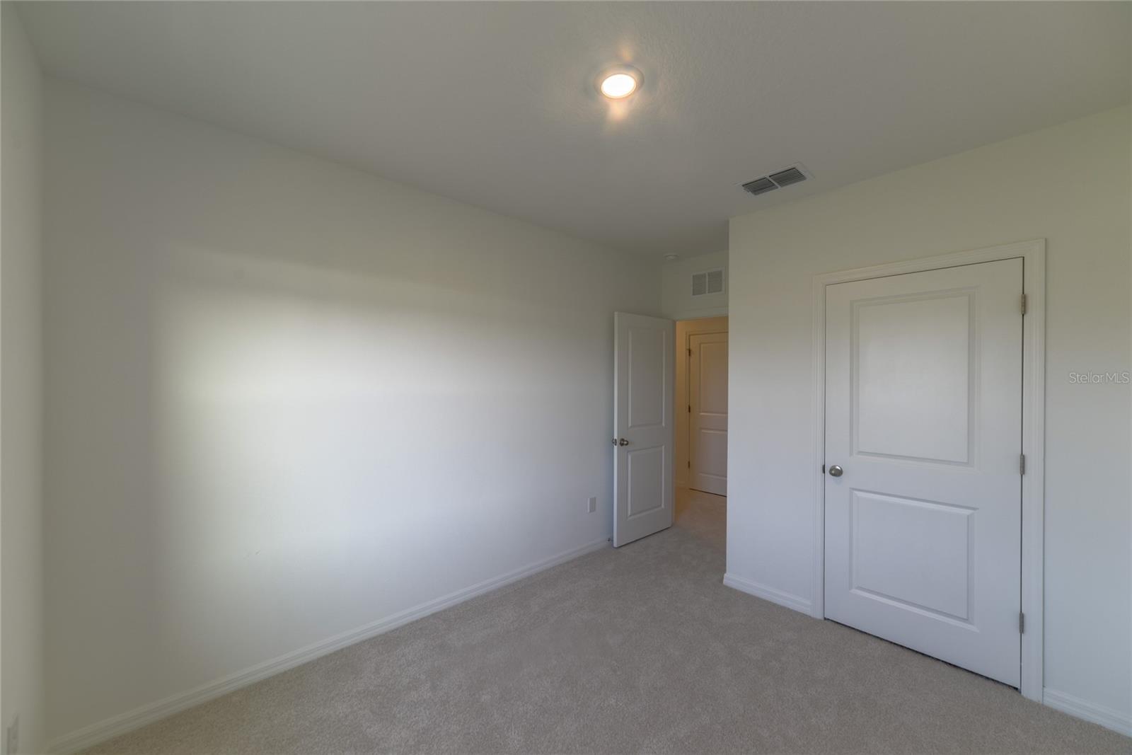 Image 25 of 45 For 17208 English Chestnut Way