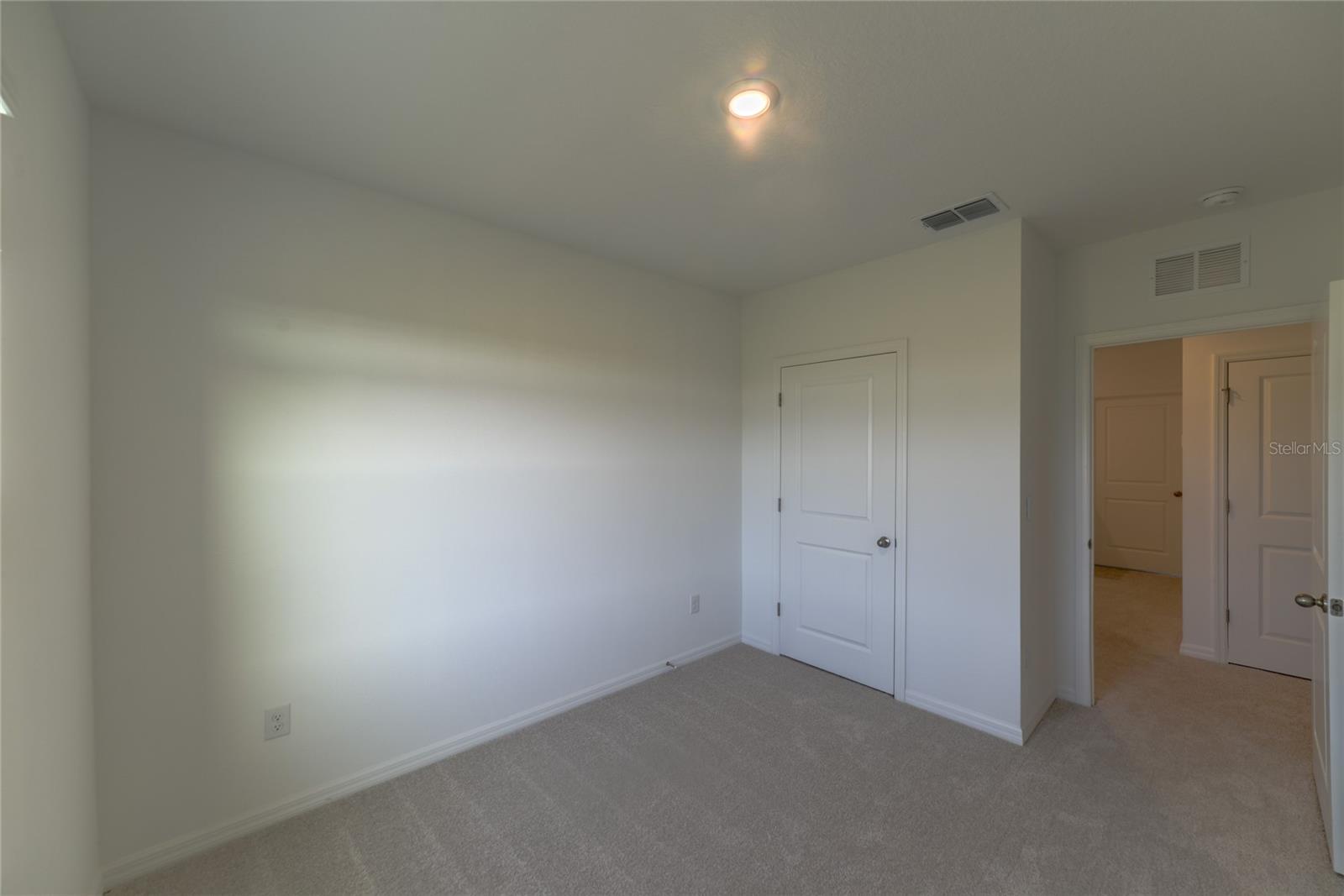 Image 27 of 45 For 17208 English Chestnut Way