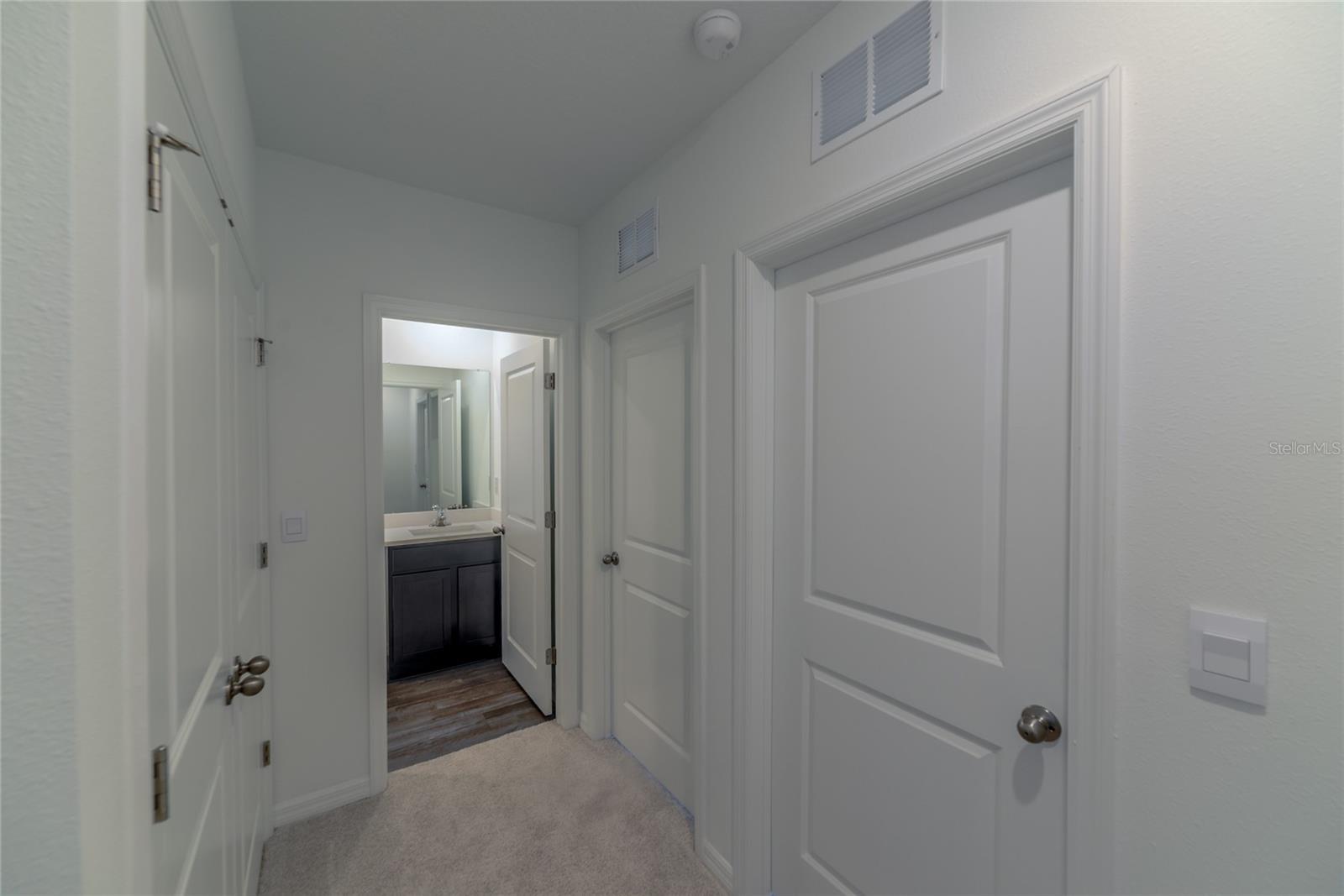 Image 28 of 45 For 17208 English Chestnut Way