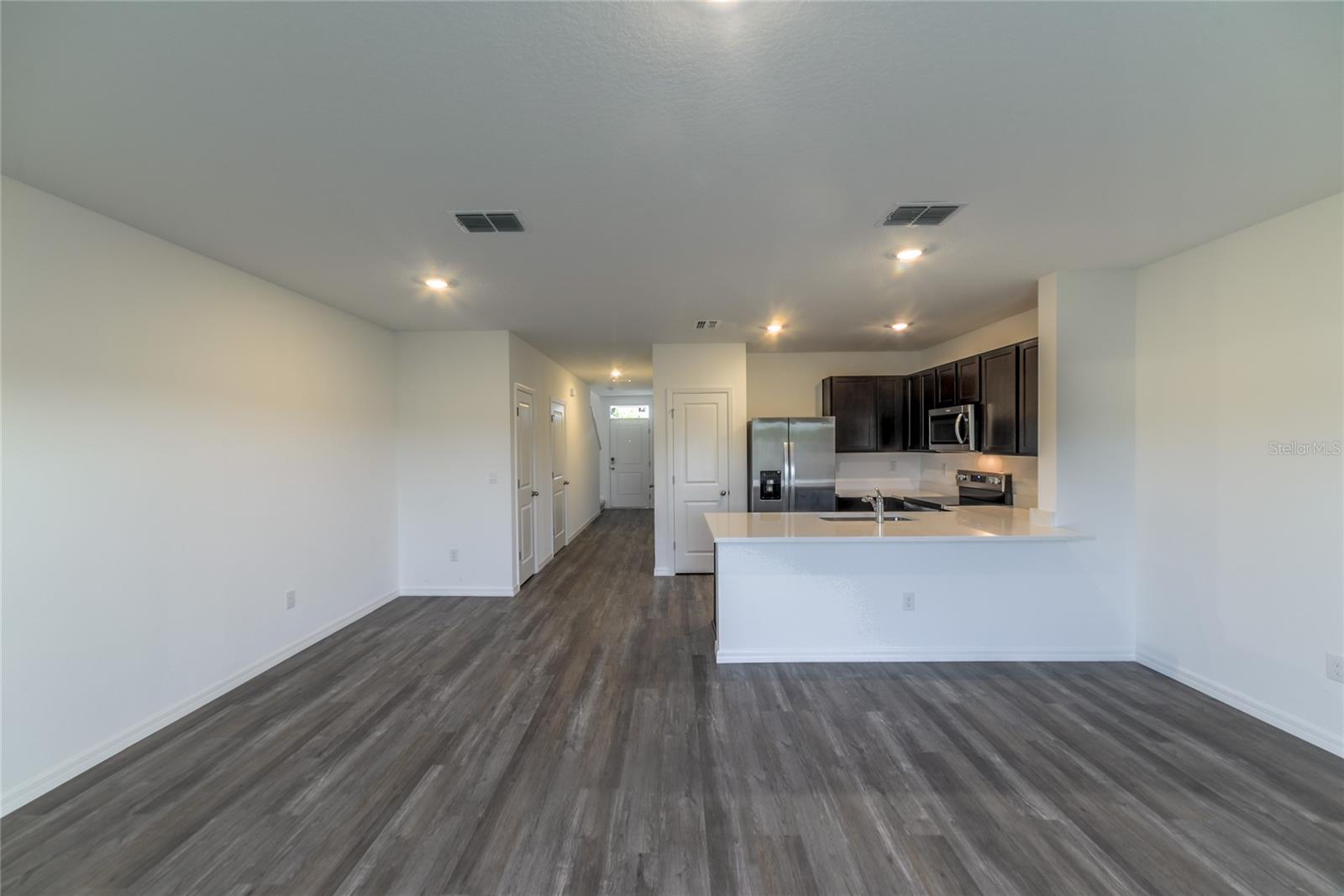 Image 5 of 45 For 17208 English Chestnut Way