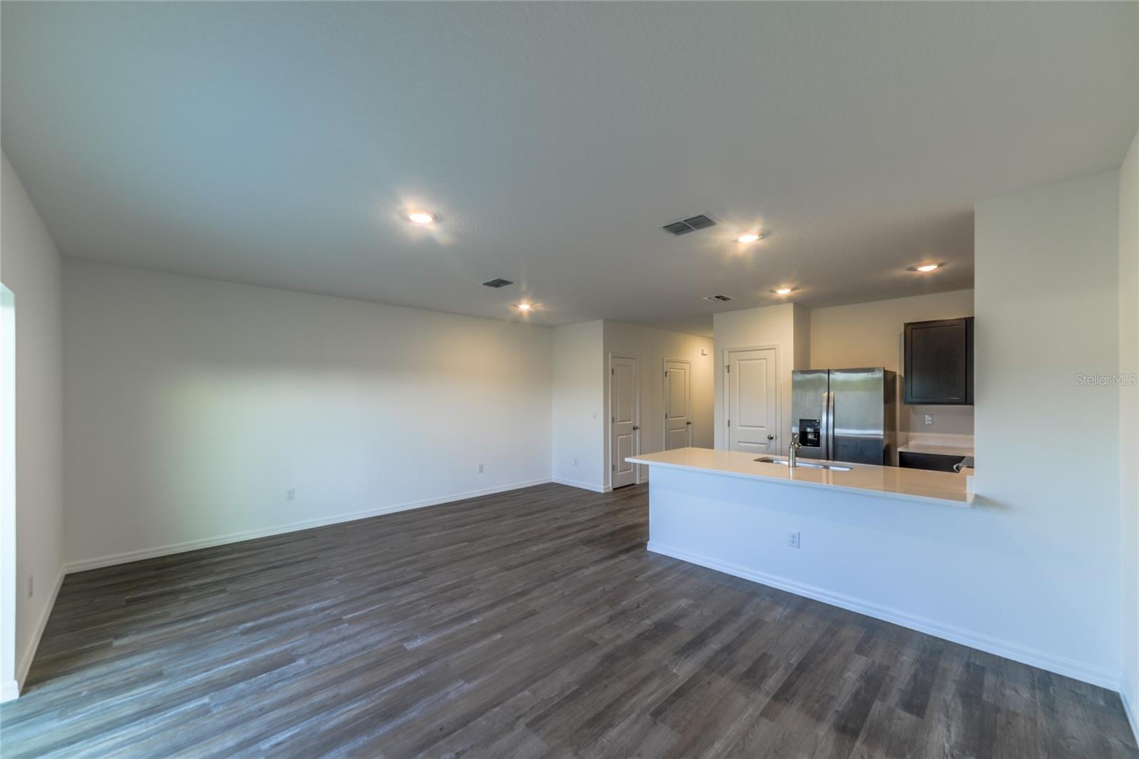 Image 6 of 45 For 17208 English Chestnut Way