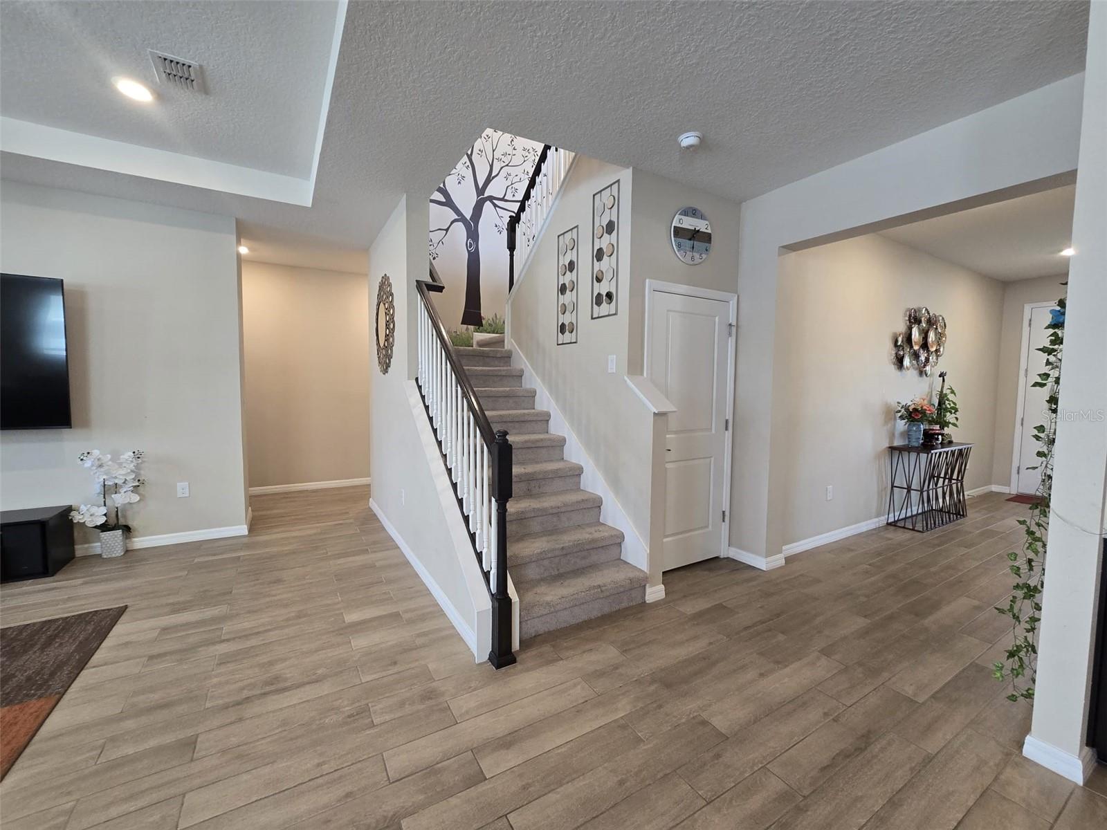 Image 18 of 62 For 10912 Honor Road