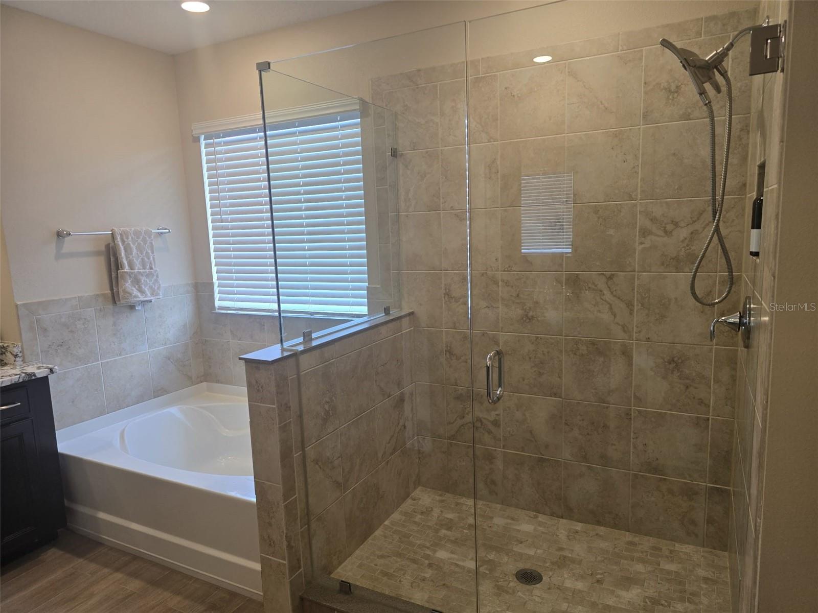 Image 31 of 62 For 10912 Honor Road