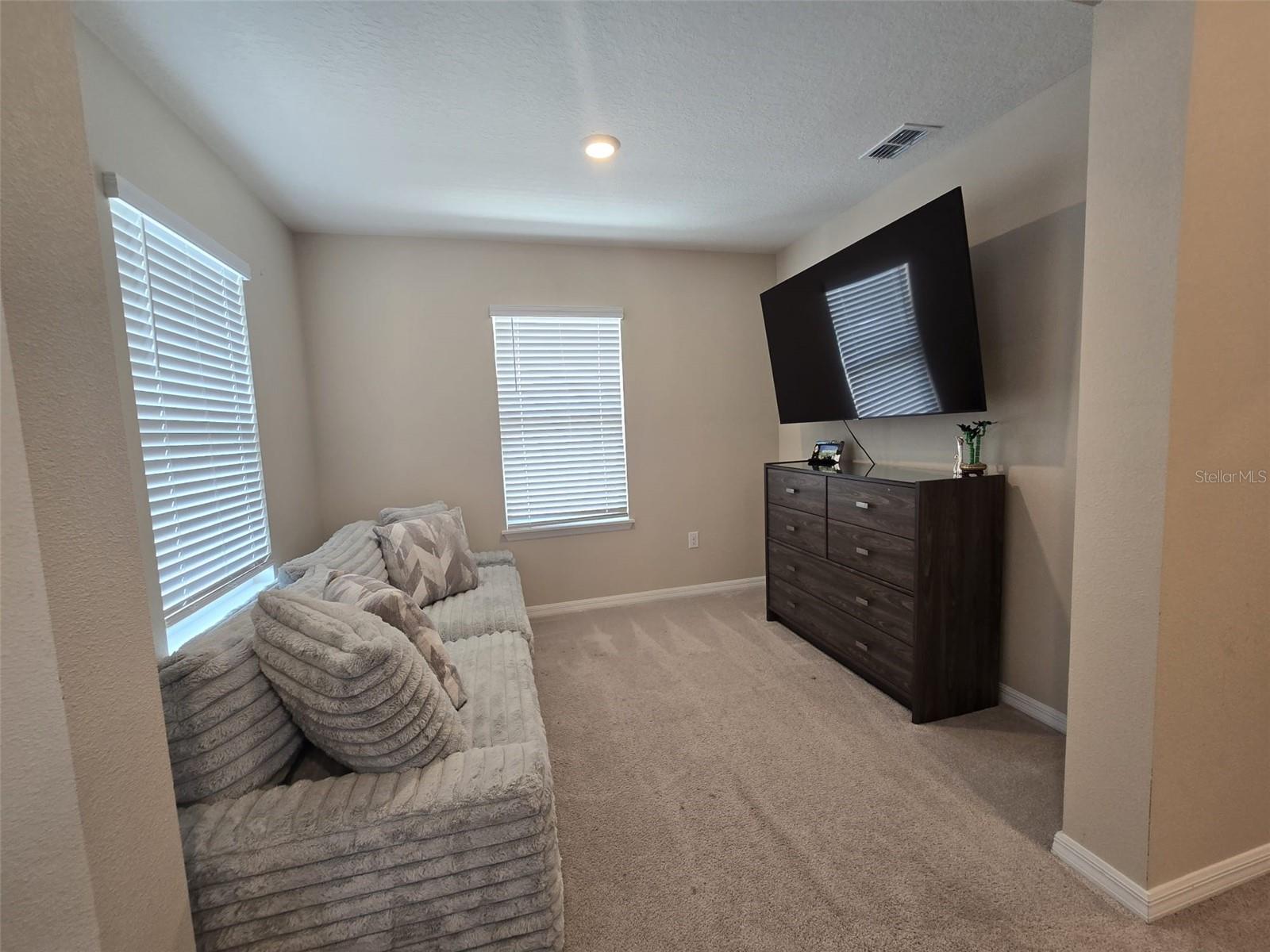 Image 34 of 62 For 10912 Honor Road