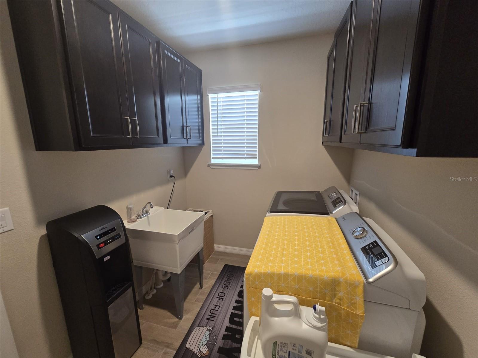 Image 40 of 62 For 10912 Honor Road