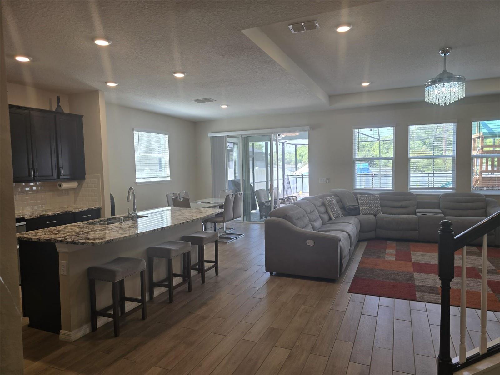 Image 9 of 62 For 10912 Honor Road