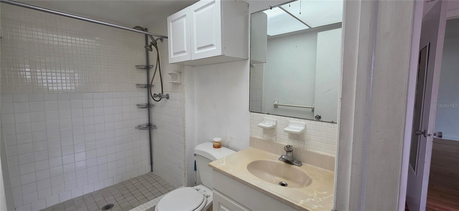 Image 10 of 18 For 1433 Belcher Road C13