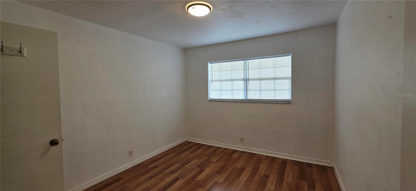 Image 11 of 18 For 1433 Belcher Road C13