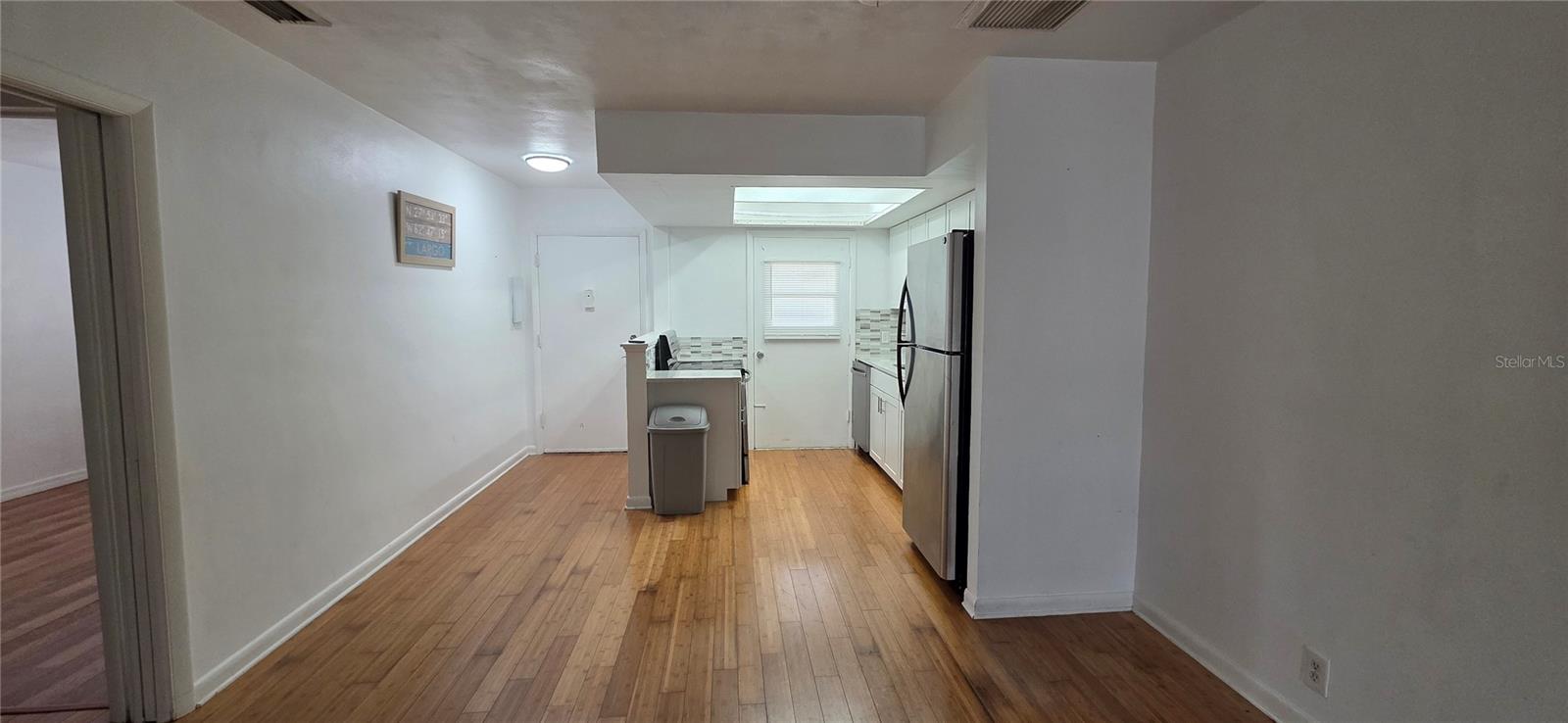 Image 4 of 18 For 1433 Belcher Road C13