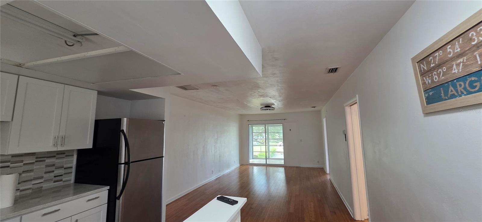 Image 6 of 18 For 1433 Belcher Road C13