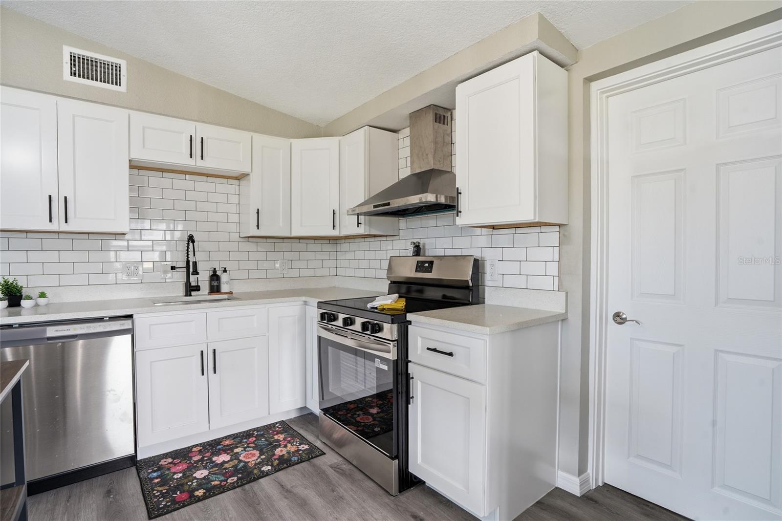 Image 12 of 47 For 4021 Eagle Nest Drive