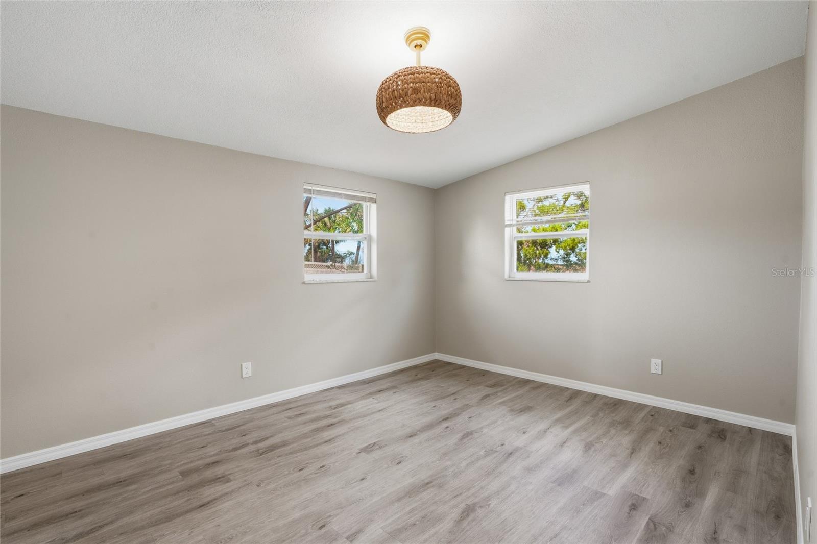 Image 14 of 47 For 4021 Eagle Nest Drive