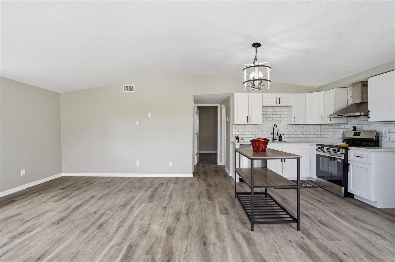 Image 6 of 47 For 4021 Eagle Nest Drive