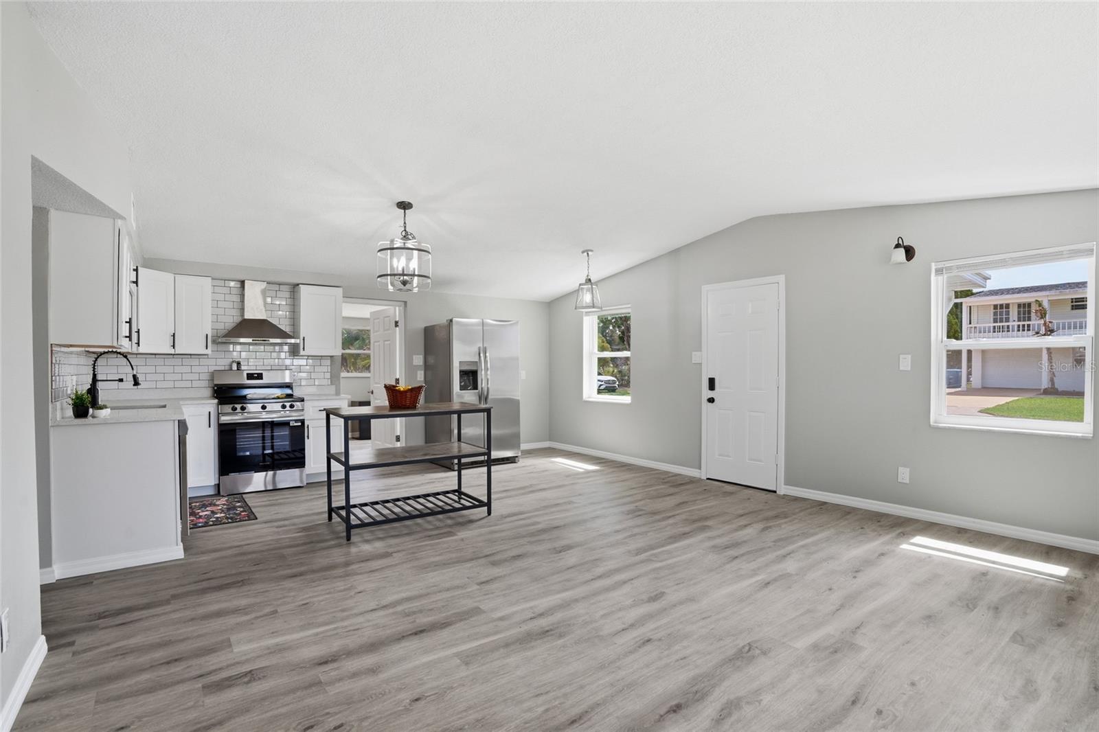 Image 9 of 47 For 4021 Eagle Nest Drive