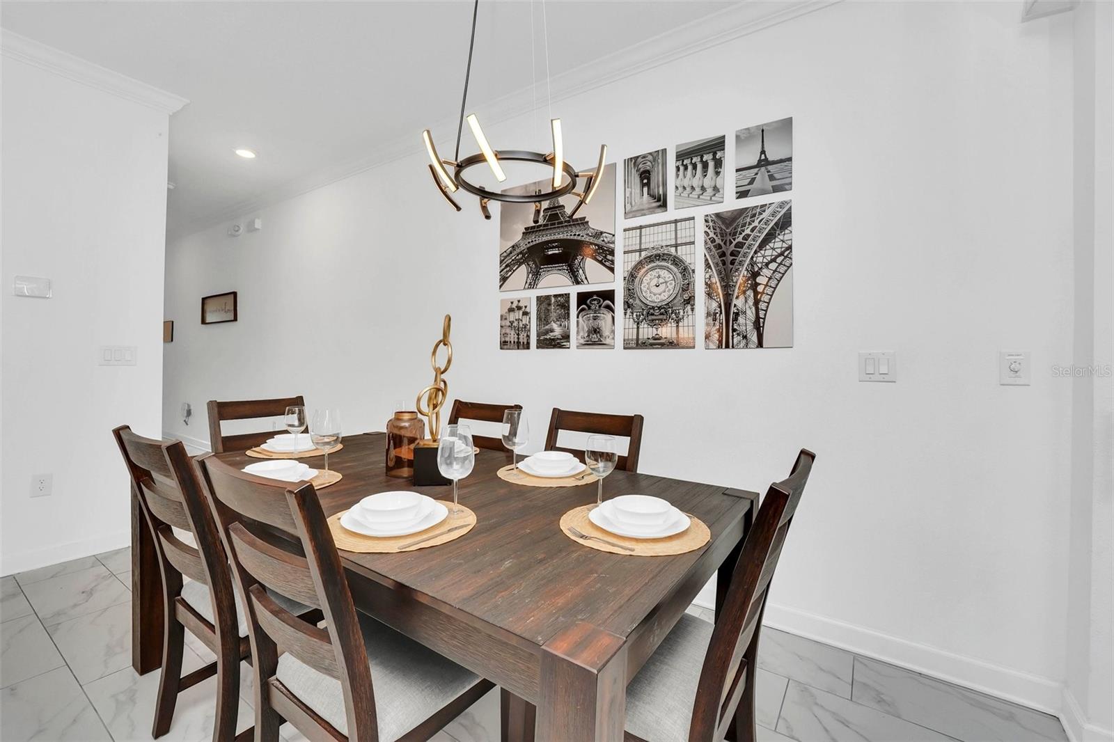 Image 12 of 51 For 1000 Leader Street