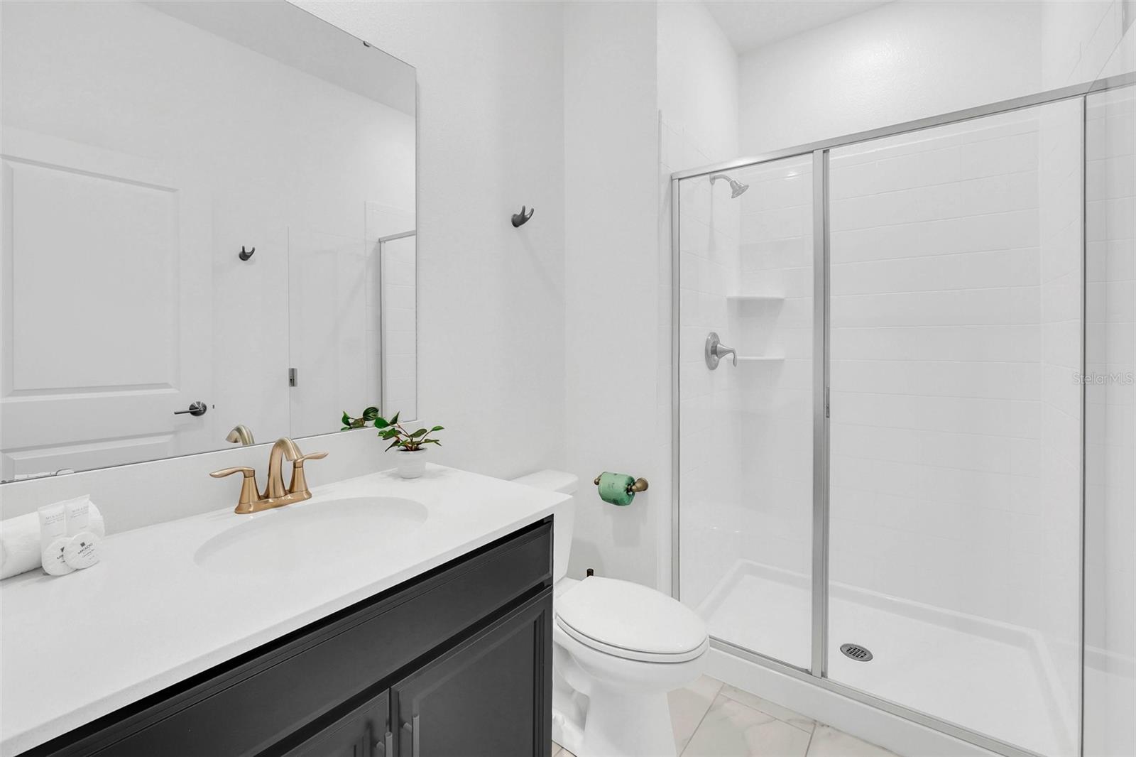 Image 30 of 51 For 1000 Leader Street