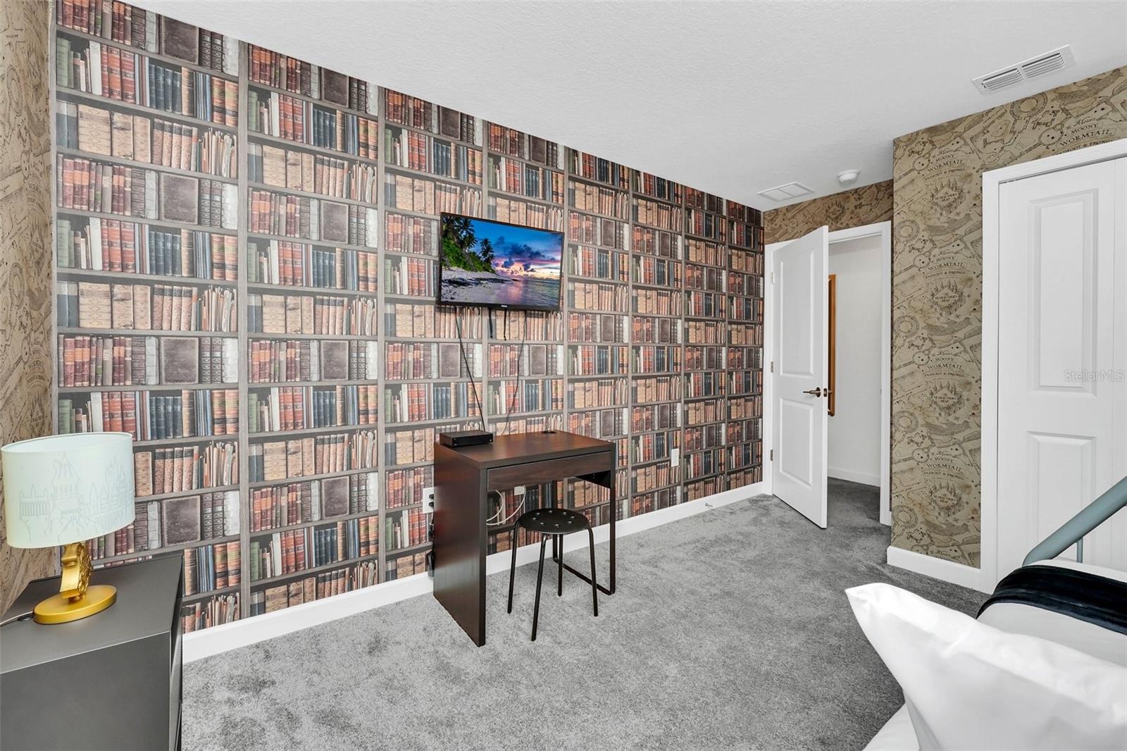 Image 32 of 51 For 1000 Leader Street