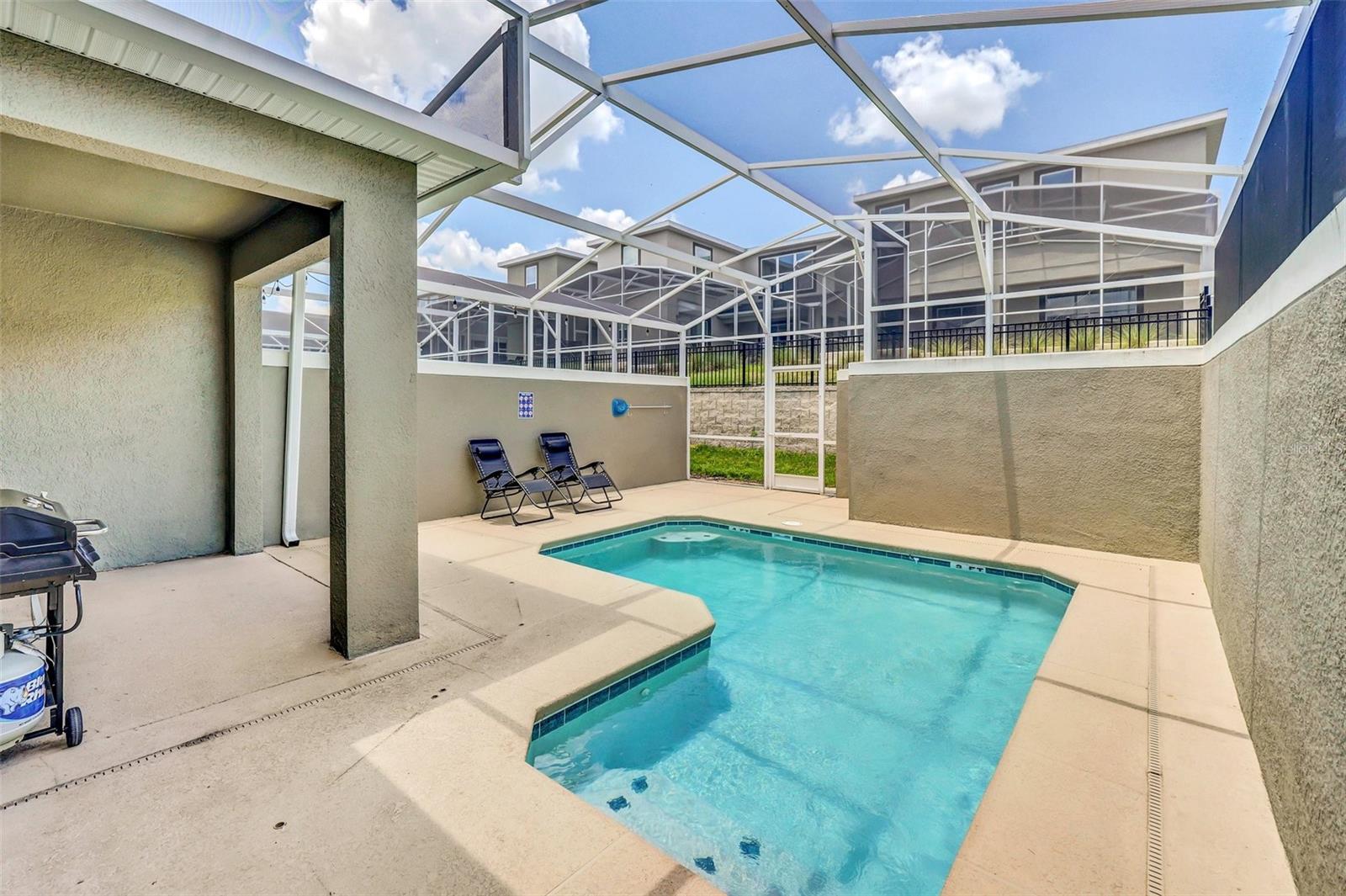 Image 35 of 51 For 1000 Leader Street