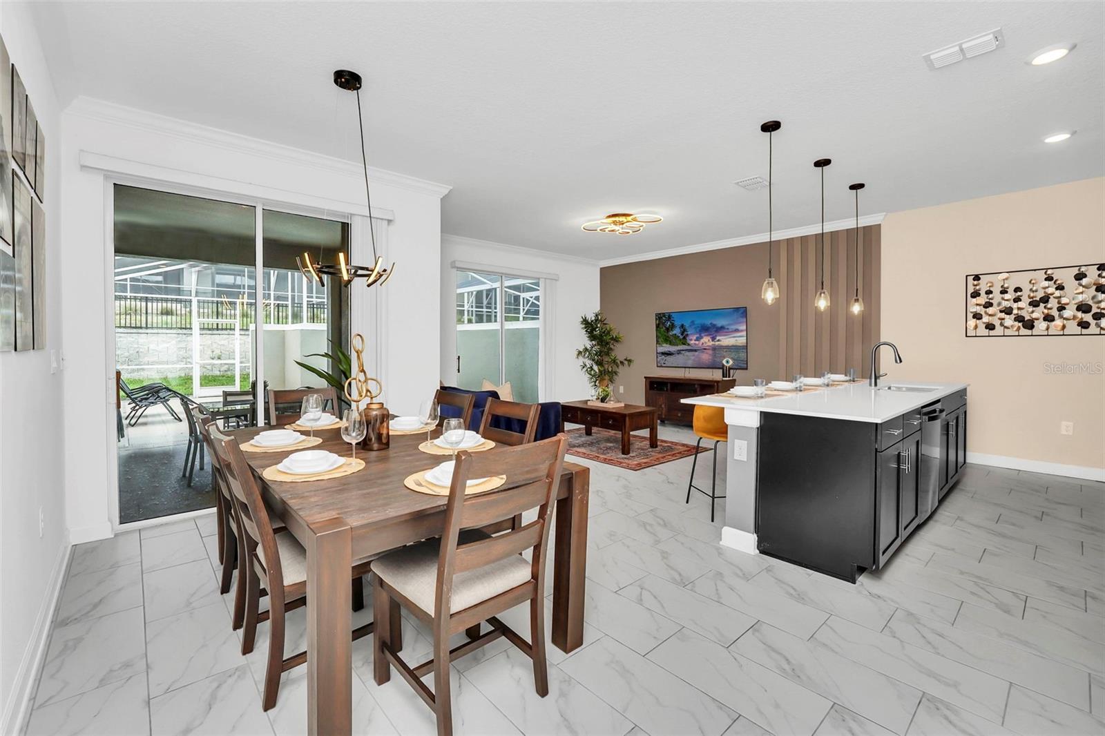 Image 9 of 51 For 1000 Leader Street