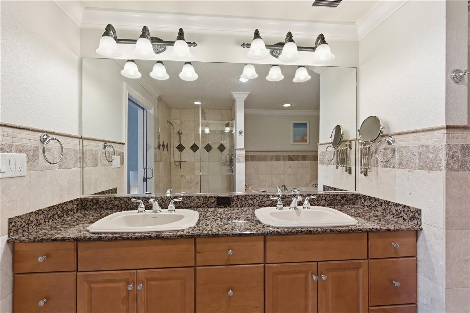 Image 19 of 44 For 700 Osceola Avenue 305