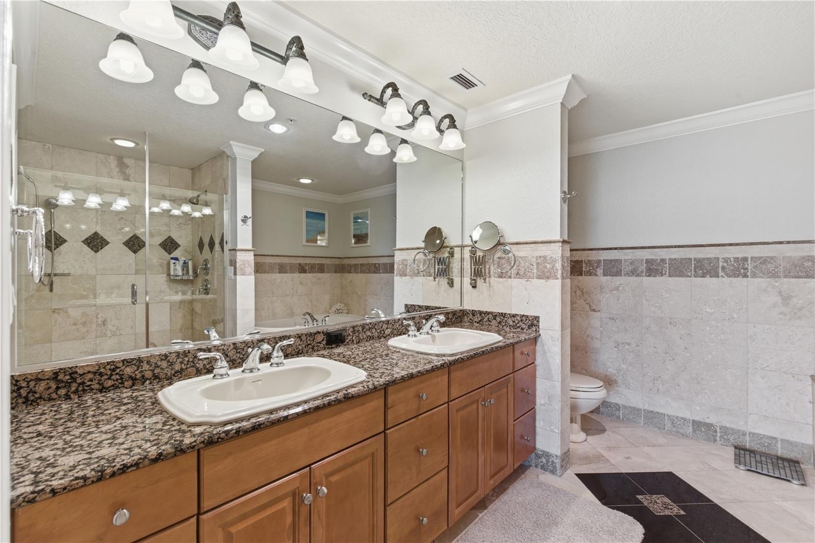 Image 20 of 44 For 700 Osceola Avenue 305