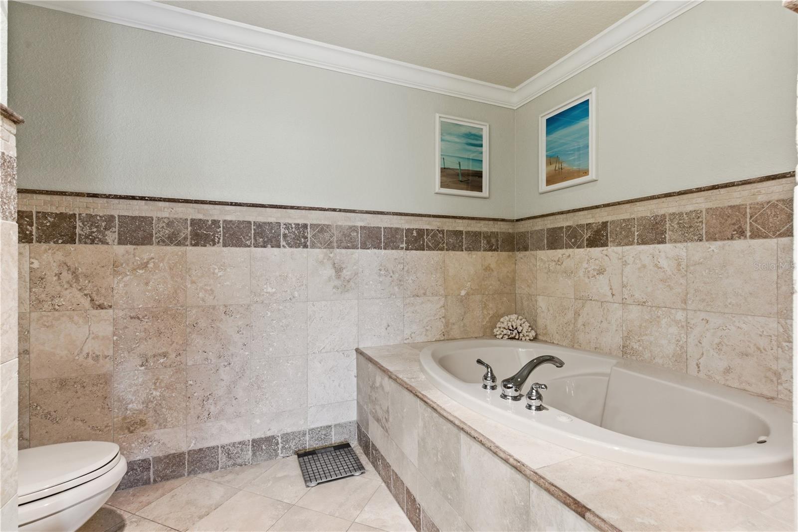 Image 23 of 44 For 700 Osceola Avenue 305