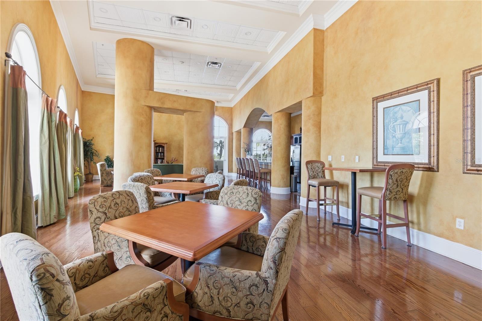 Image 34 of 44 For 700 Osceola Avenue 305