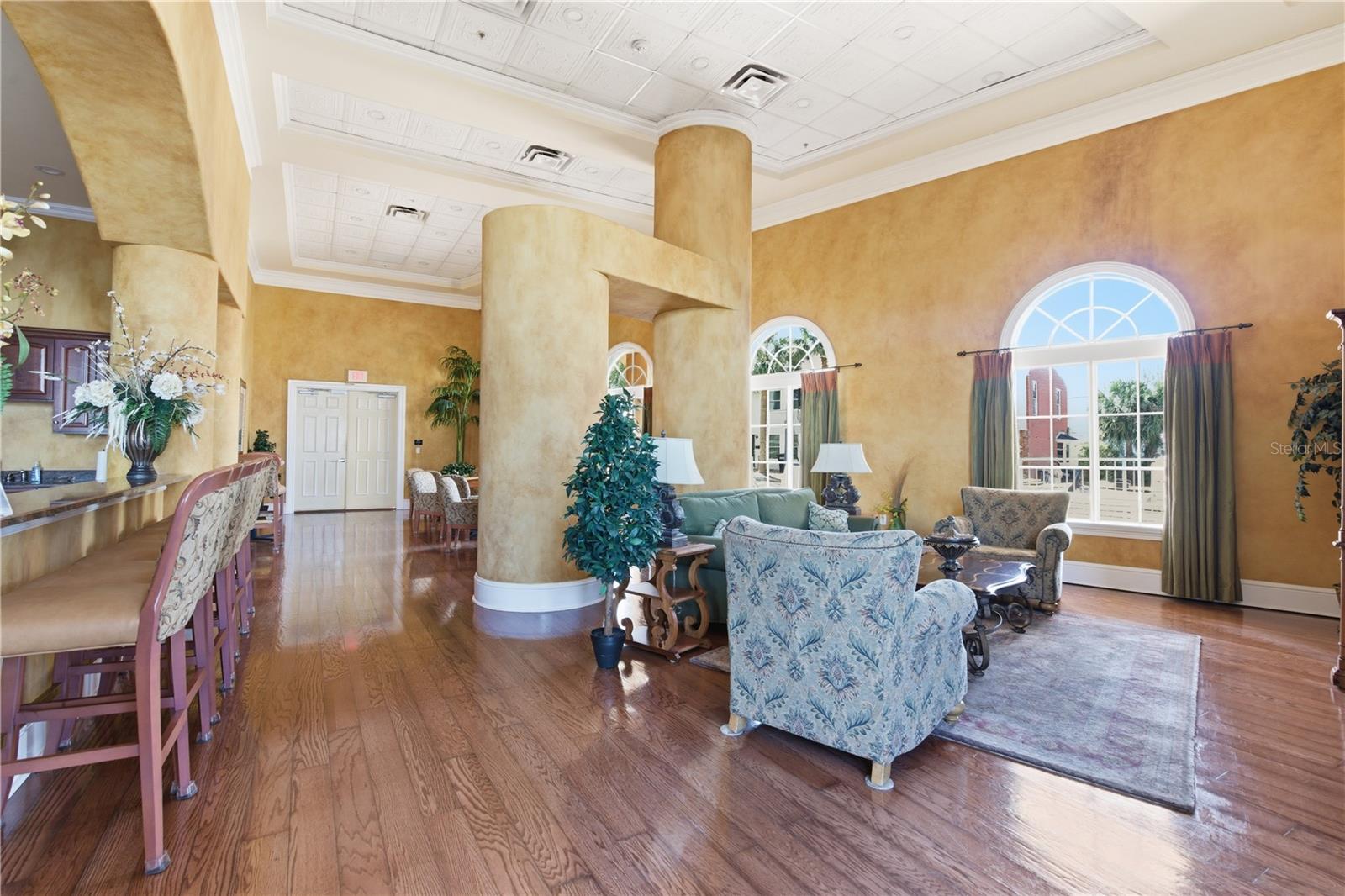 Image 35 of 44 For 700 Osceola Avenue 305