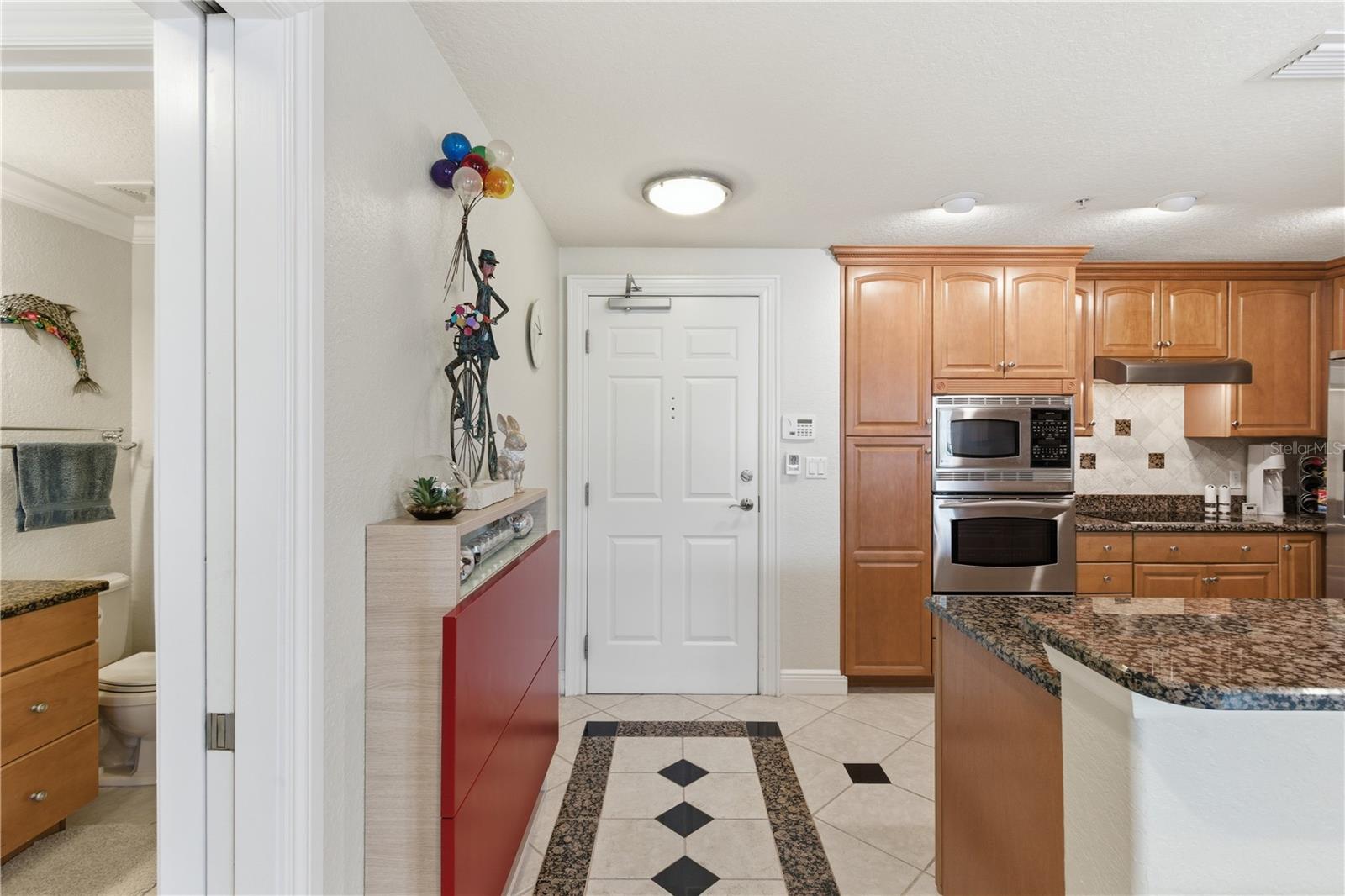 Image 4 of 44 For 700 Osceola Avenue 305