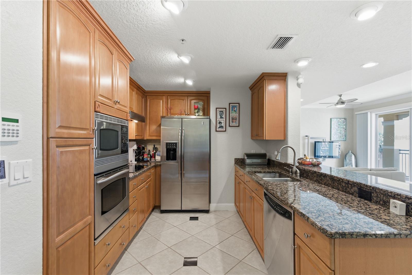 Image 7 of 44 For 700 Osceola Avenue 305