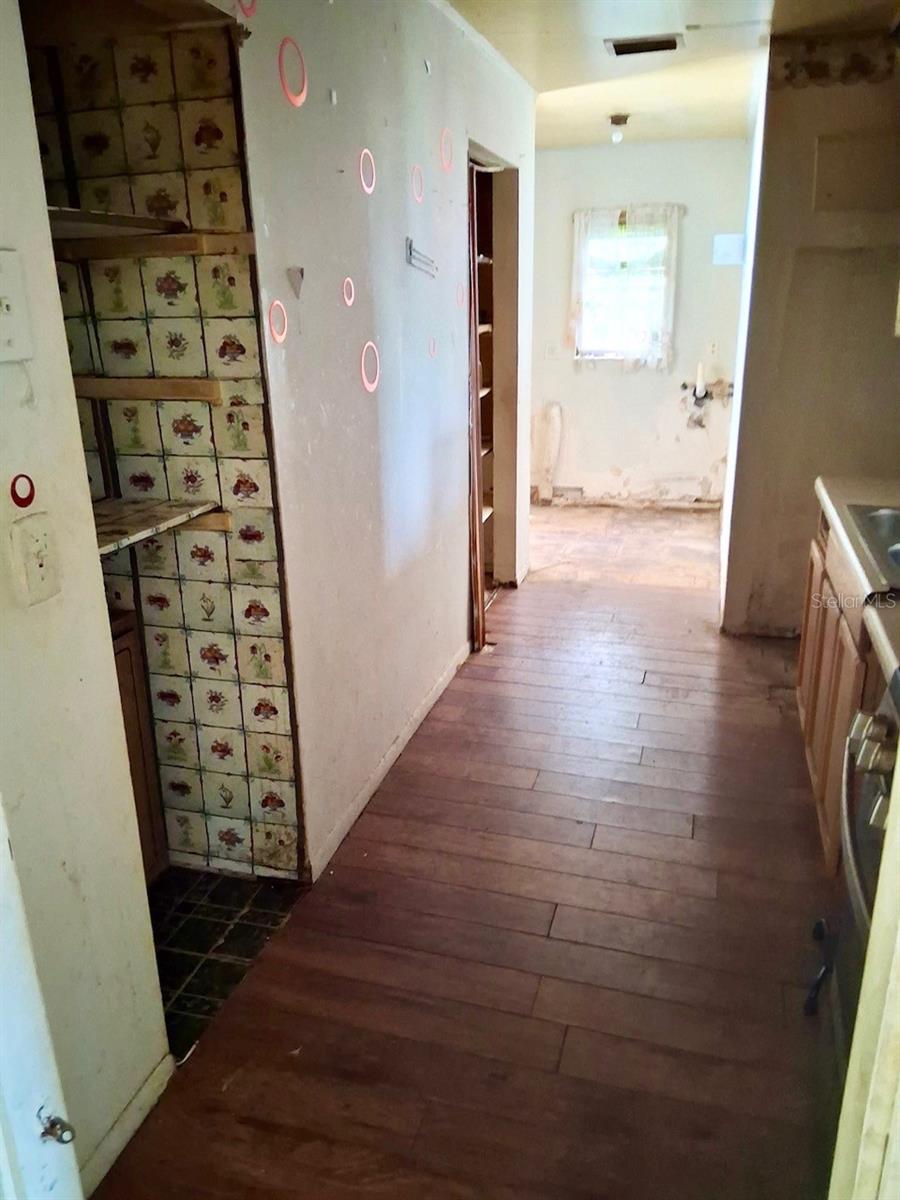 Image 4 of 11 For 1621 15th Avenue