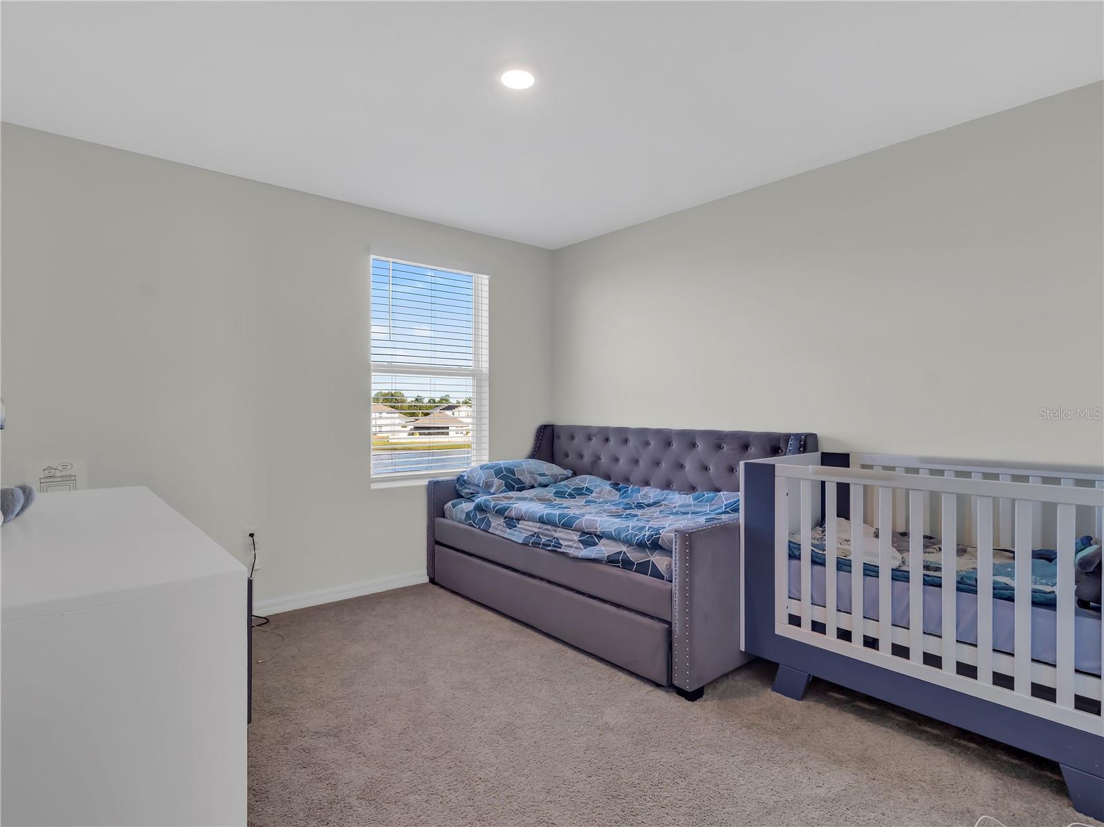 Image 17 of 25 For 16767 Sunburst Lake Street