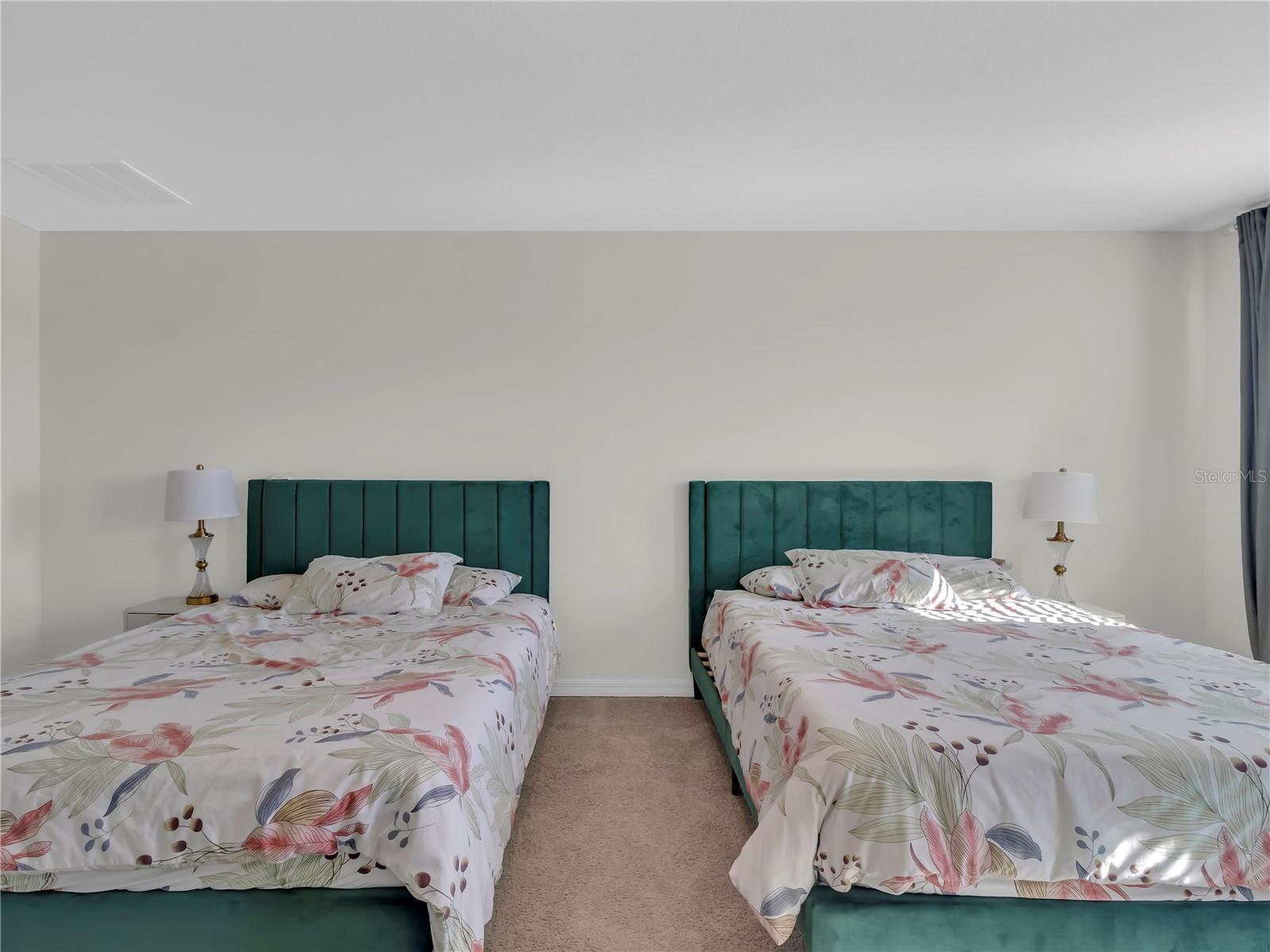 Image 20 of 25 For 16767 Sunburst Lake Street