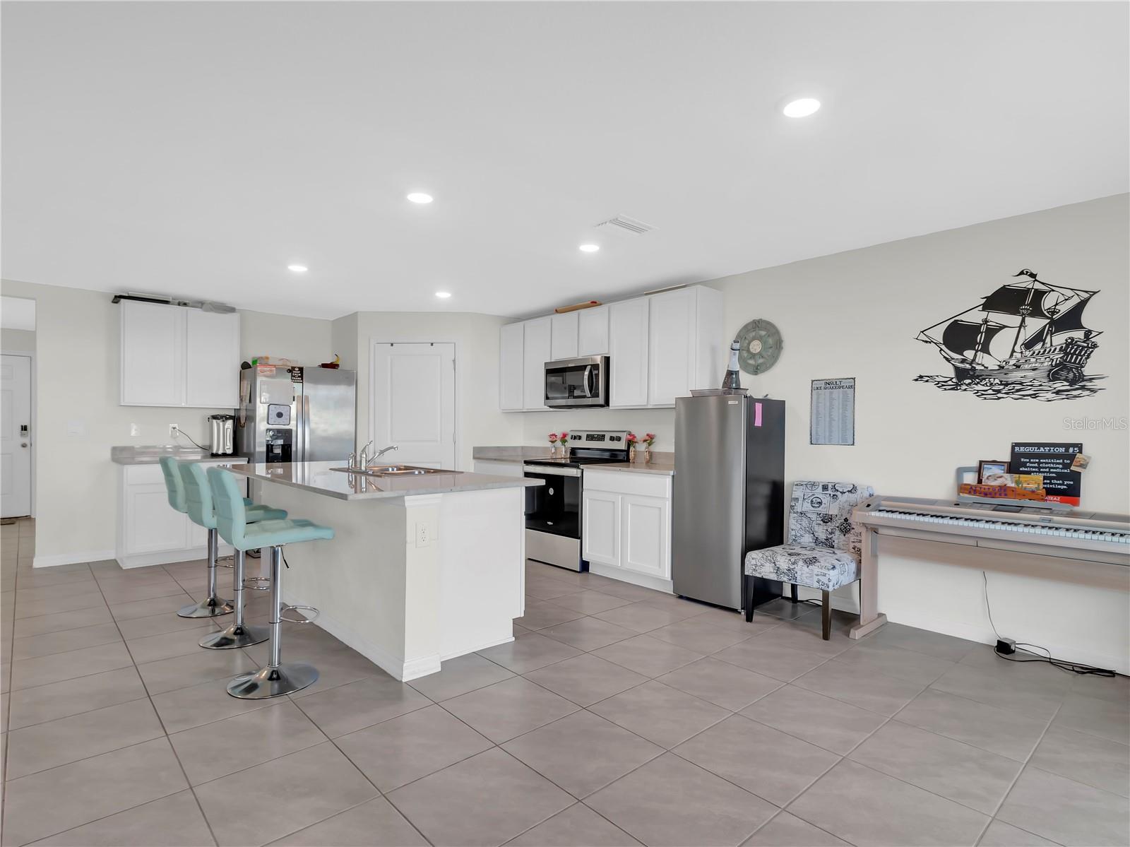 Image 8 of 25 For 16767 Sunburst Lake Street