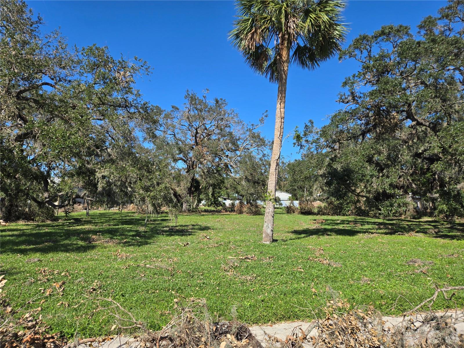 Listing Details for 1800 Tamiami Trail, SARASOTA, FL 34234