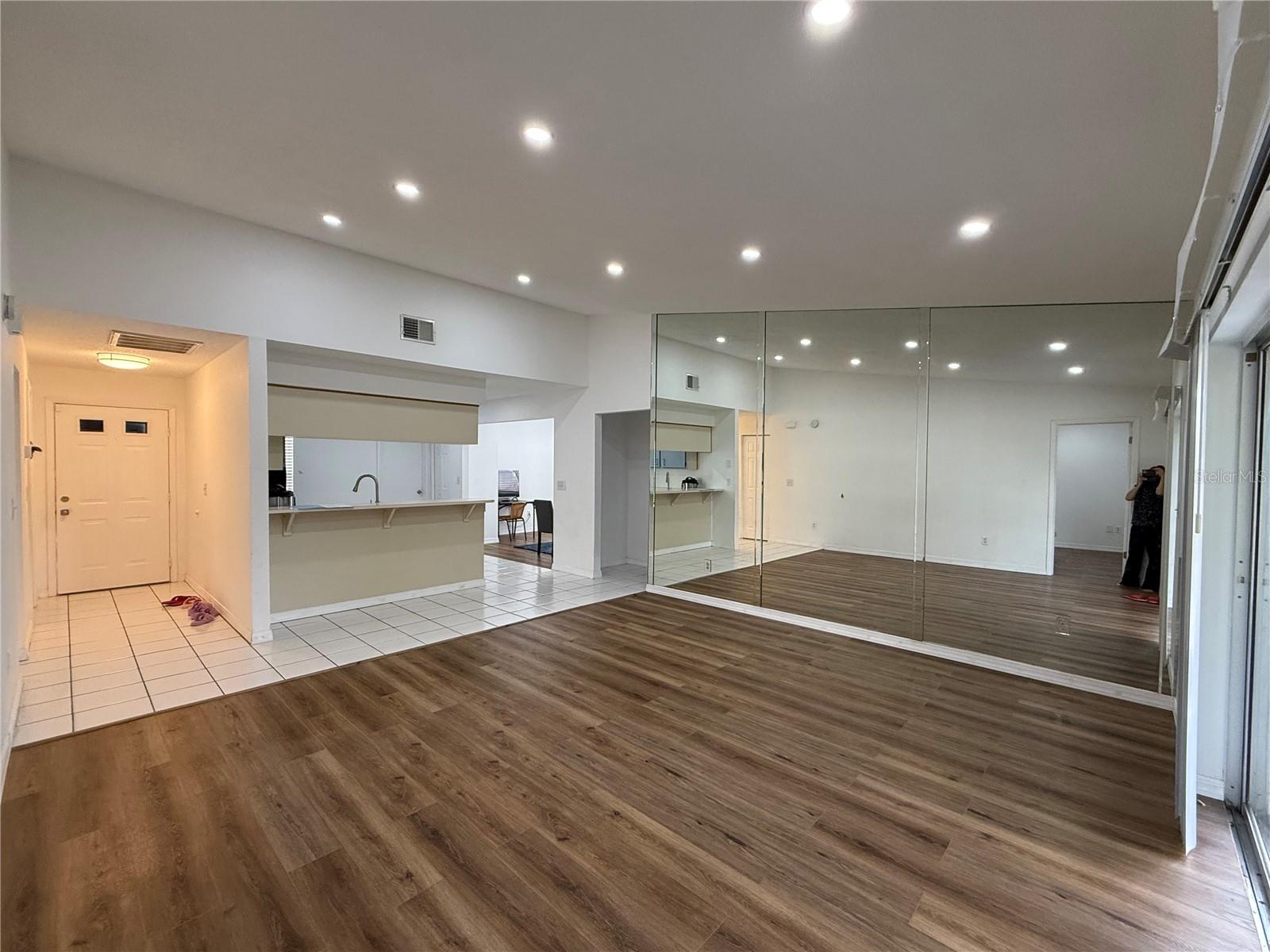 Listing photo id 8 for 14022 Citrus Pointe Drive