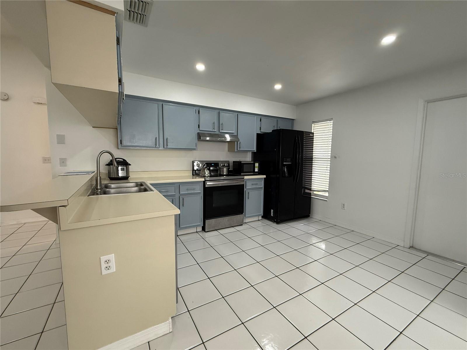 Listing photo id 16 for 14022 Citrus Pointe Drive