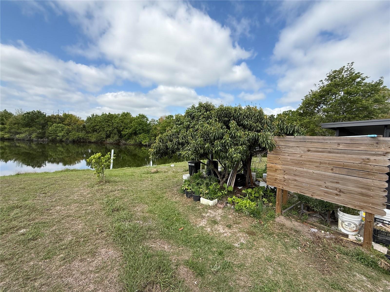 Listing photo id 28 for 14022 Citrus Pointe Drive