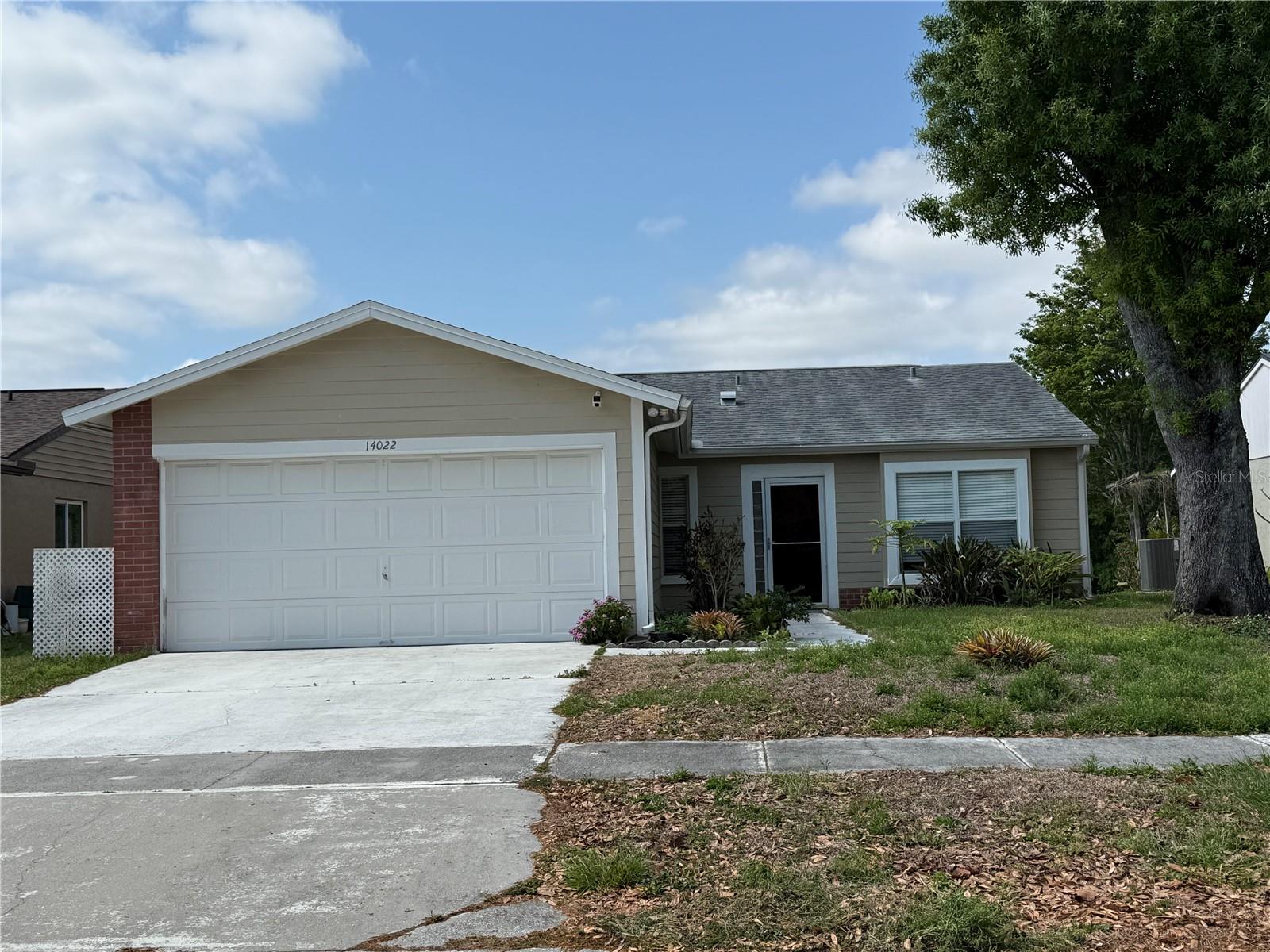 Listing photo id 2 for 14022 Citrus Pointe Drive