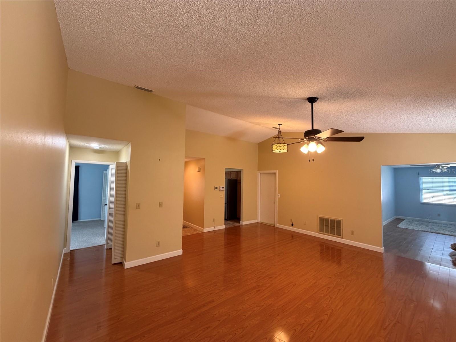 Image 10 of 24 For 999 Gillespie Drive