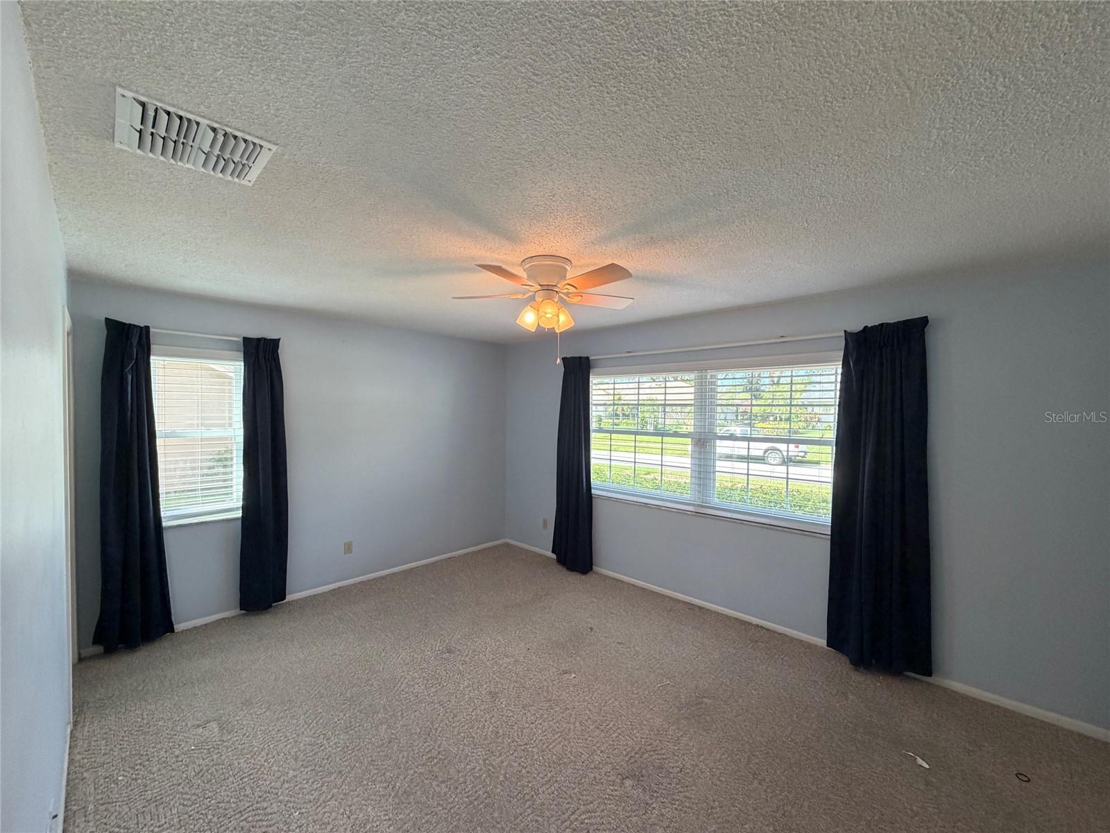 Image 12 of 24 For 999 Gillespie Drive