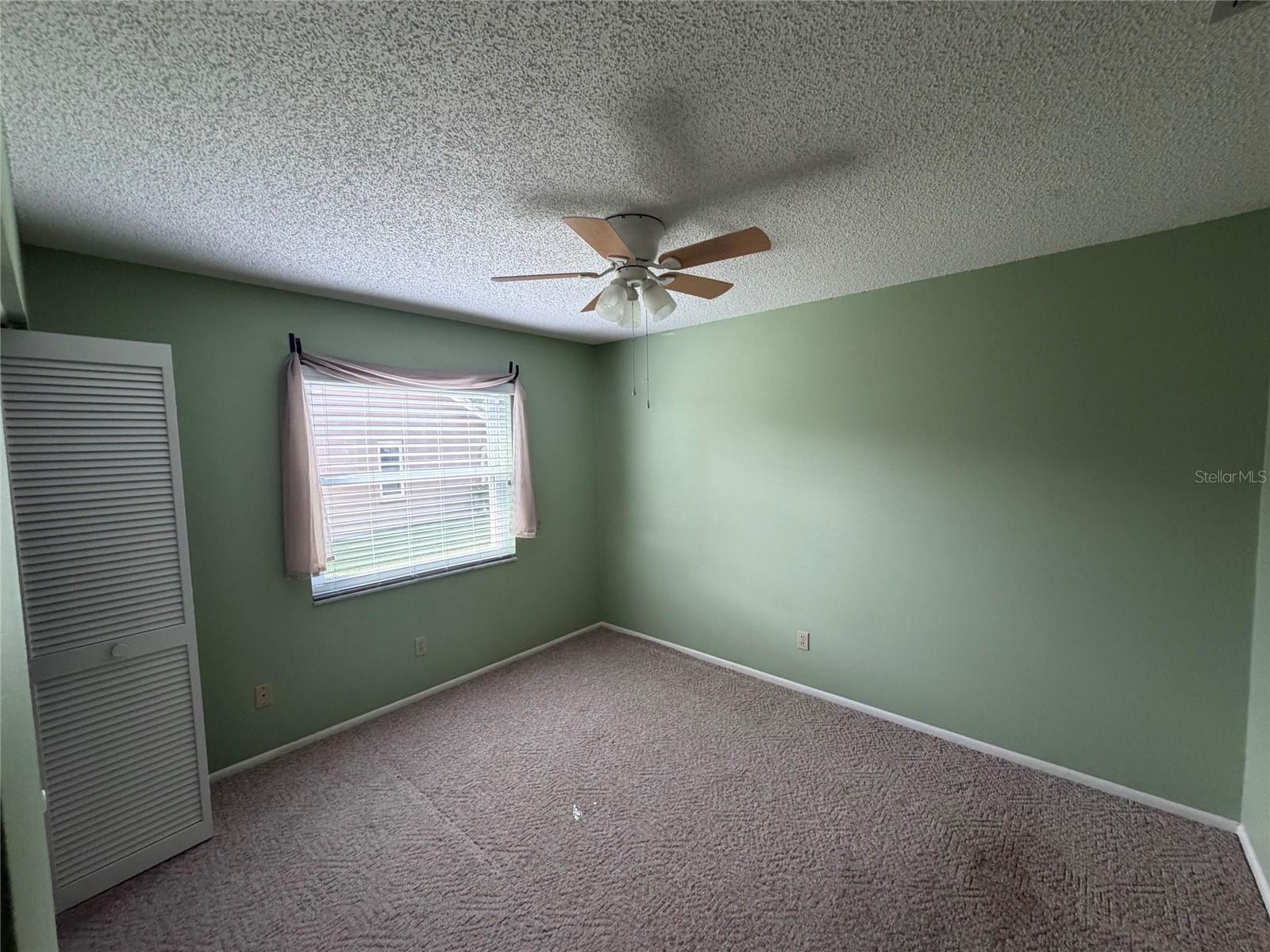 Image 16 of 24 For 999 Gillespie Drive