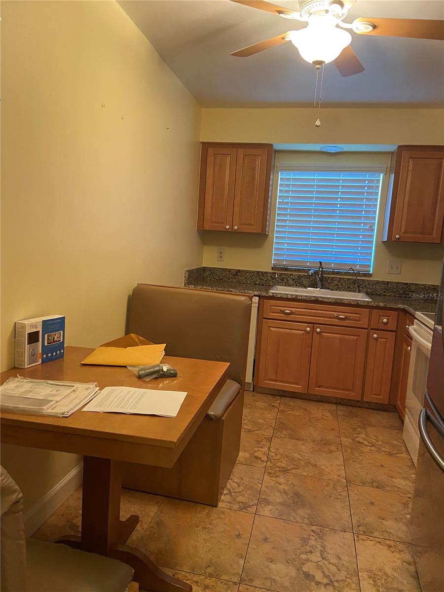 Image 5 of 24 For 999 Gillespie Drive