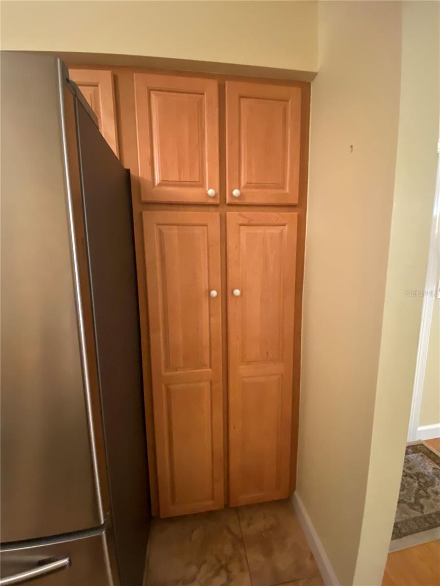 Image 8 of 24 For 999 Gillespie Drive