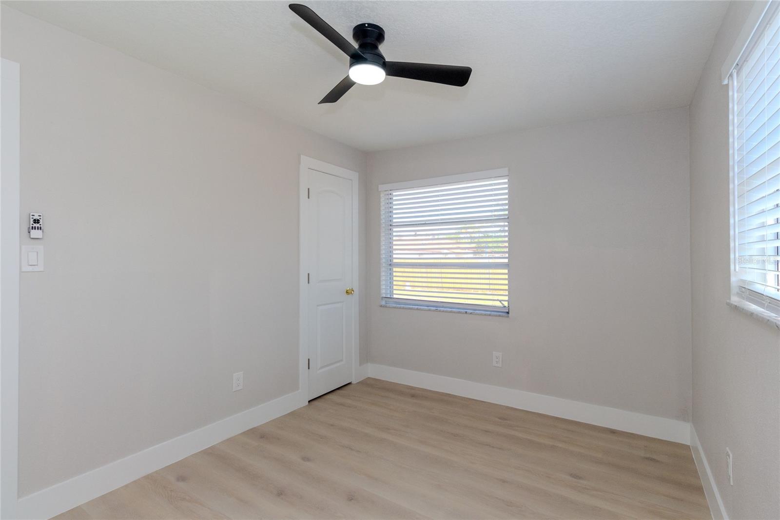 Image 29 of 64 For 10889 124th Avenue