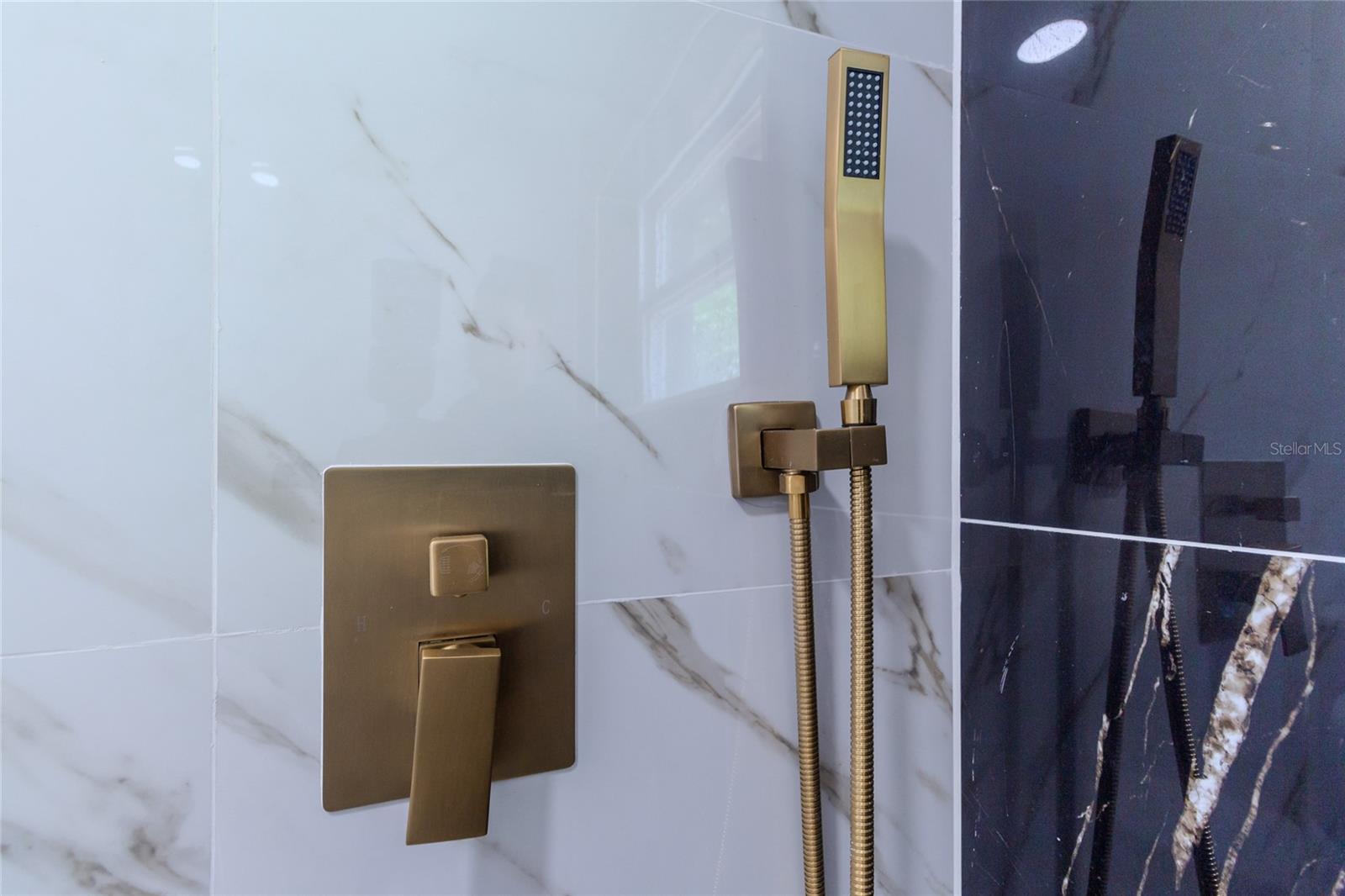 Image 35 of 64 For 10889 124th Avenue