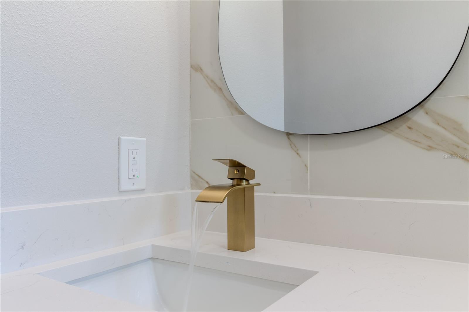 Image 37 of 64 For 10889 124th Avenue