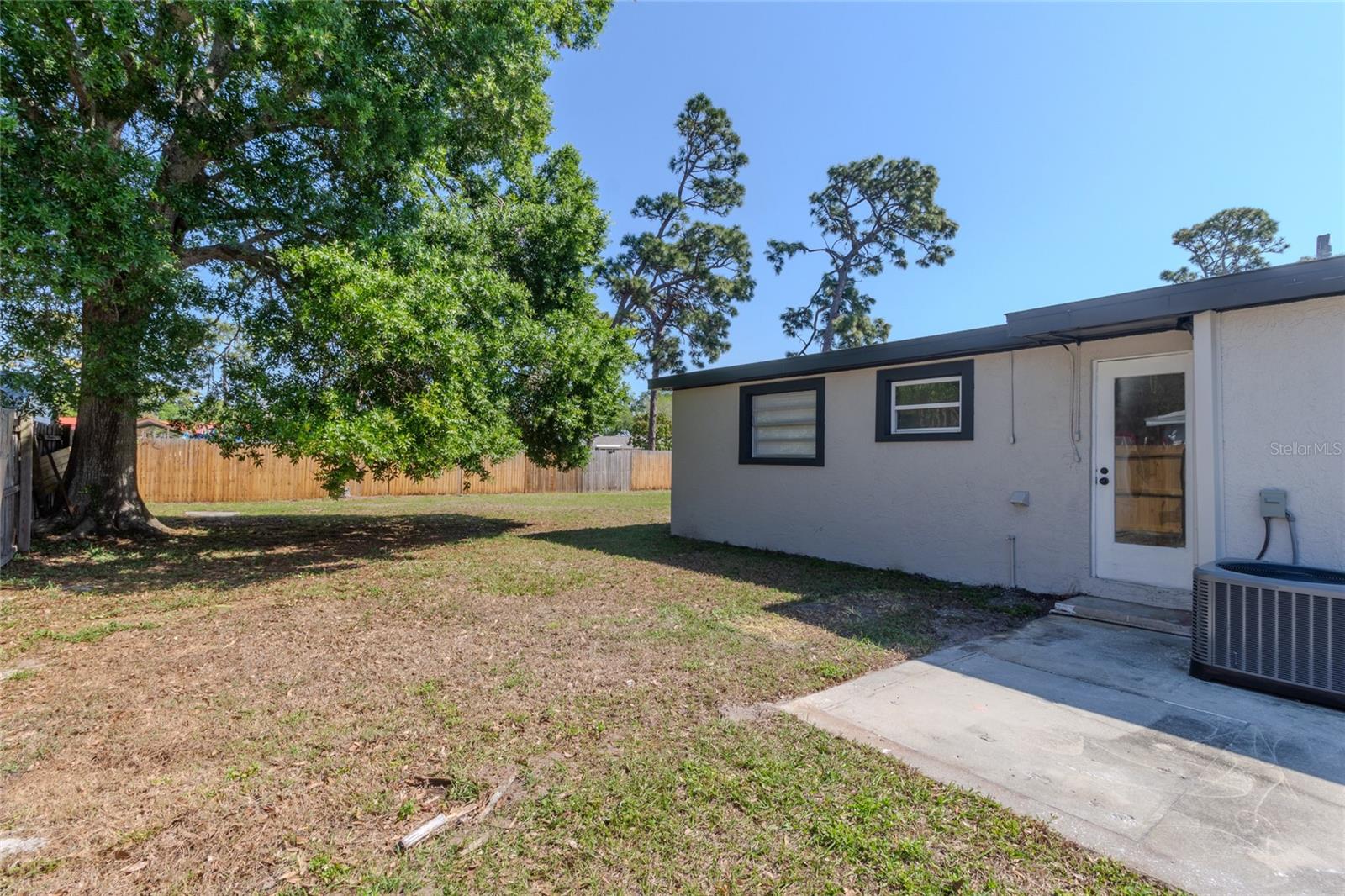 Image 39 of 64 For 10889 124th Avenue