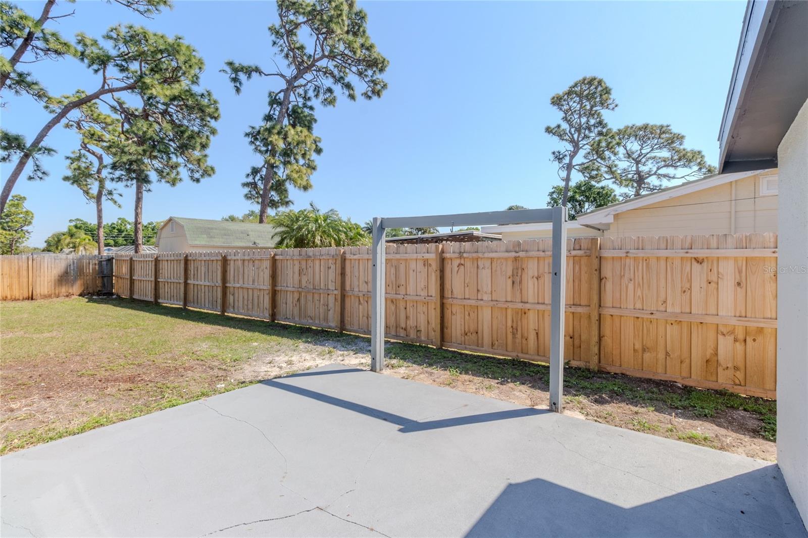 Image 47 of 64 For 10889 124th Avenue